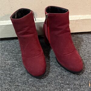 Vero Cuoio Dark Red Ankle Boots
